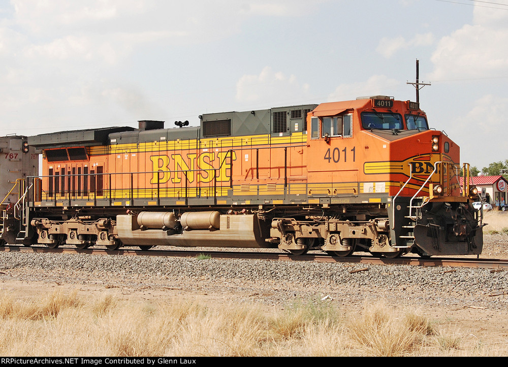 BNSF 4011